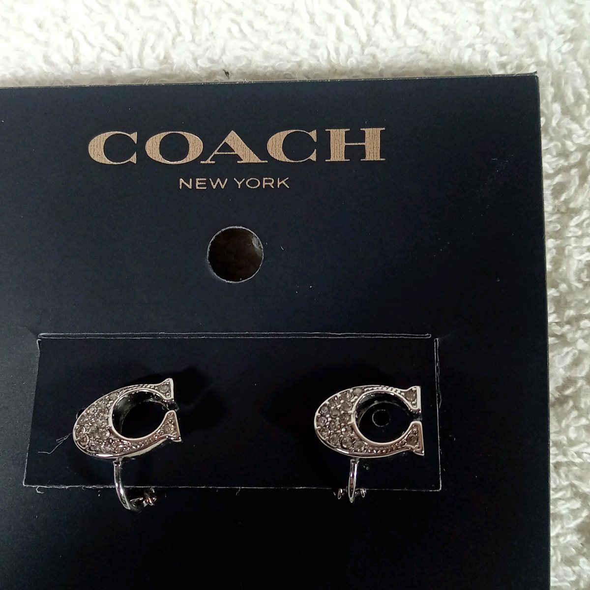 COACH Cロゴ イヤリング シルバーカラー