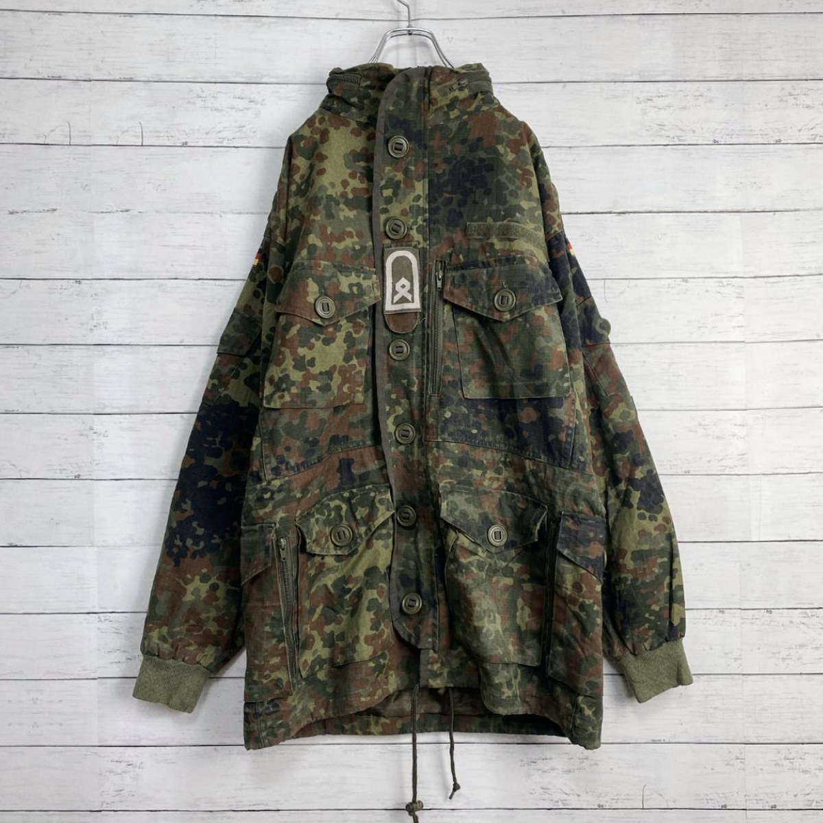ドイツ軍のフレクターン迷彩を再現した MIL-TEC のフィールドジャケット