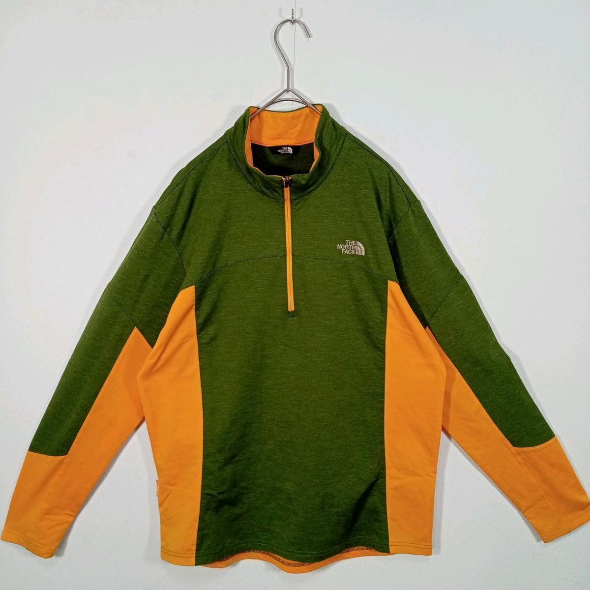THE NORTH FACE のハーフジップ。グリーン、Lサイズ