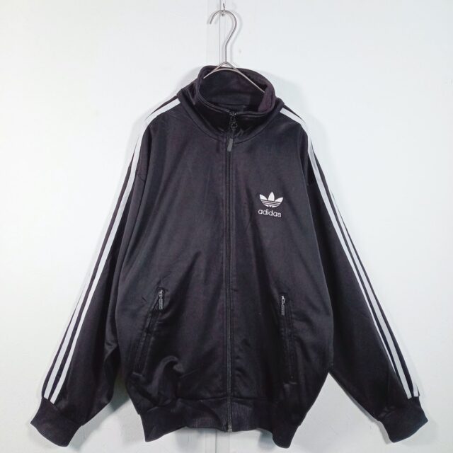 adidas トラックジャケット 背面トレフォイル ブラック